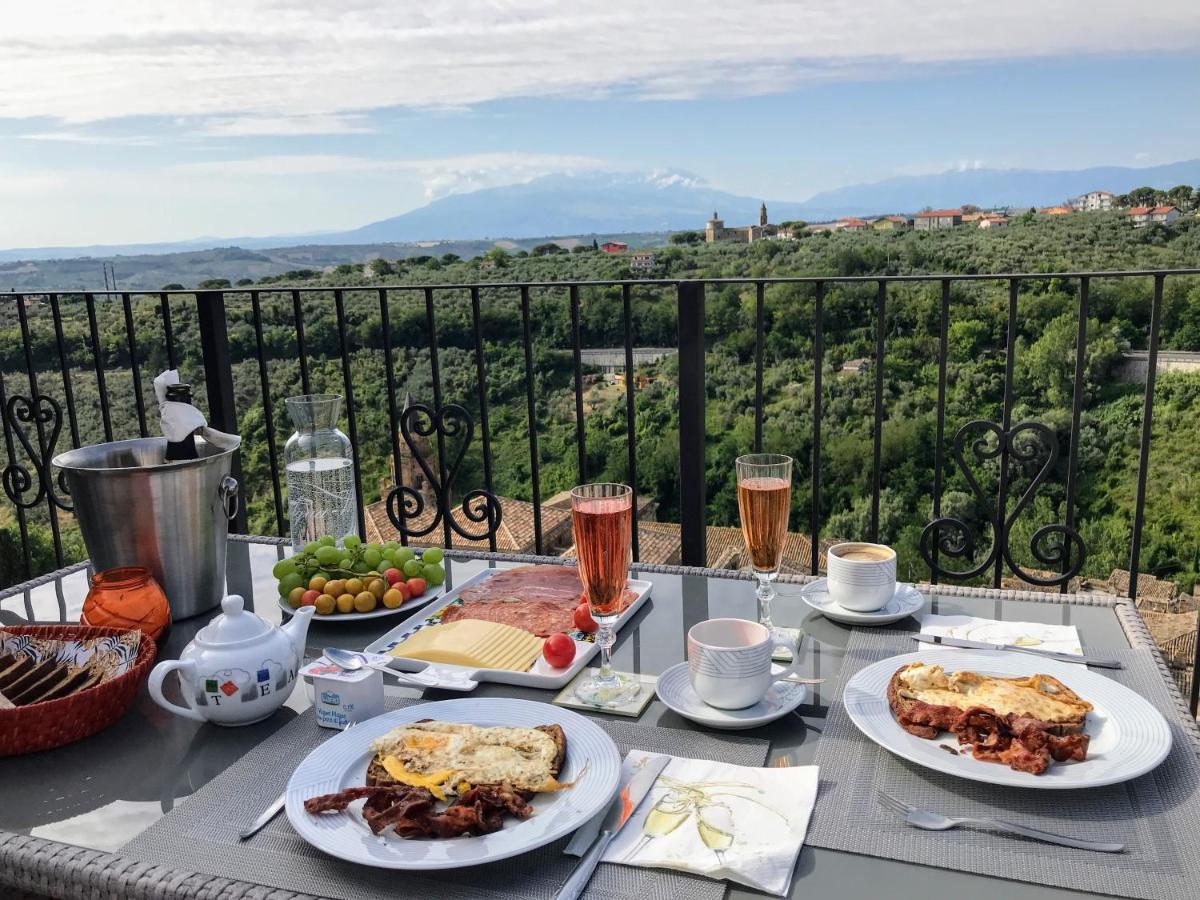Charmante Vakantiewoning 'Casa Di Tonno' Loreto Aprutino Dış mekan fotoğraf